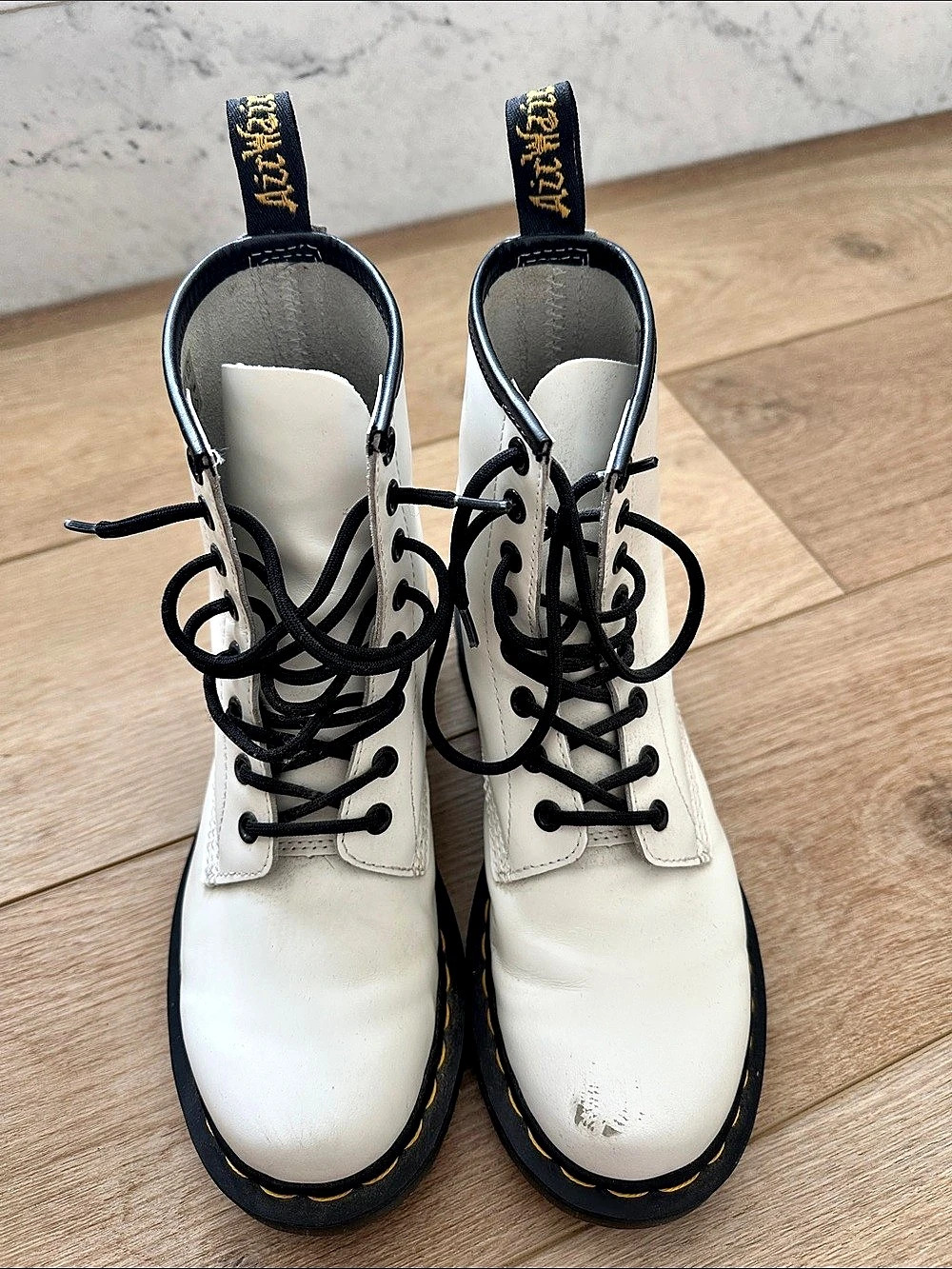 Dr. Martens 1460 Smooth Leather Lace-Up Boots Smooth Leather Combat Boots White